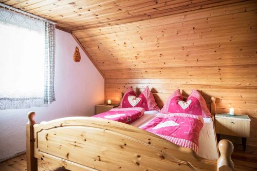 Almhütte „Brandnerhütte“ – Schlafzimmer / Doppelbett